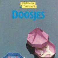 Doosjes.