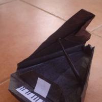 
<span>Grand piano</span>
