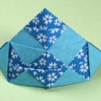 
<span>party hat</span>
