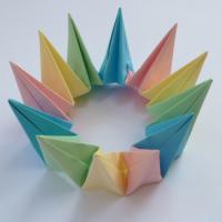 
<span>12-piece Carousel</span>
