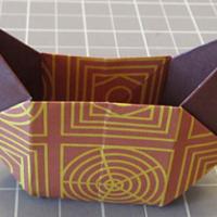 
<span>Cat-Head Box With Triangular Handles</span>
