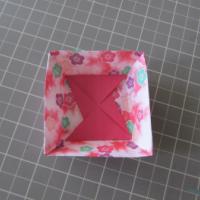 
<span>Square Bowl With Wedge Base</span>
