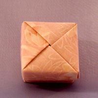 
<span>Lids of Square Boxes '86</span>
