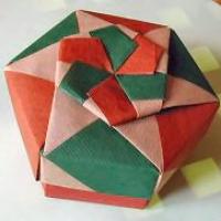 
<span>Lid of Hexagon Box: flower..'88</span>
