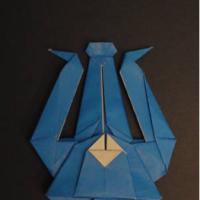 
<span>Lyra</span>
