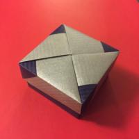 
<span>Square box with corners</span>
