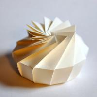12 Pleats Box